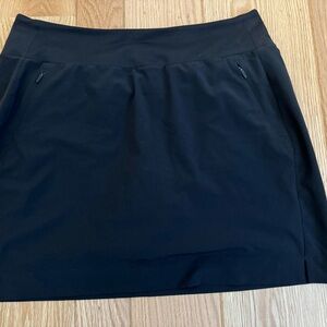 Athleta SoHo Skirt Shorts in Black Size 8